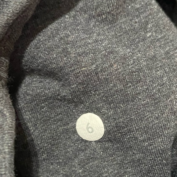 Lululemon Sz 6 fan favorite signature hoodie the perfect pre/post workout layer - Picture 5 of 17